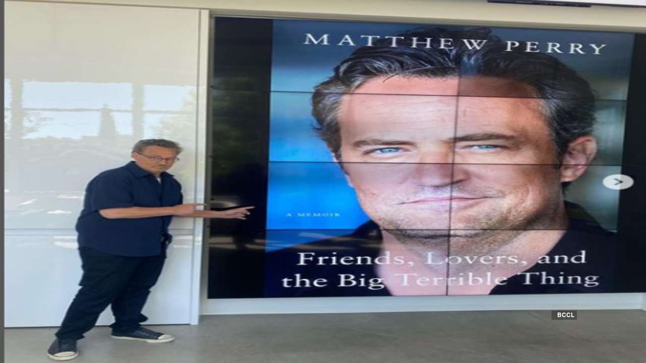 Friends' actor Matthew Perry shares a near-death experience in his memoir -  Times of India