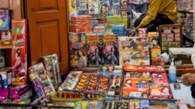 Supreme Court declines urgent hearing of Manoj Tiwari's plea challenging Delhi govt's ban on firecrackers