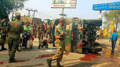 Uttar Pradesh: Two soldiers hurt after army truck overturns near Pilibhit