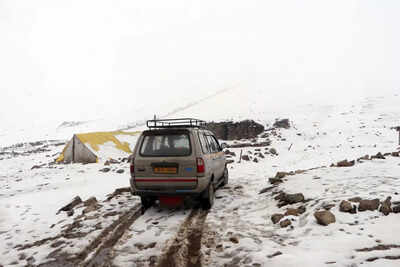 Mughal Road in J&K closed after fresh snowfall