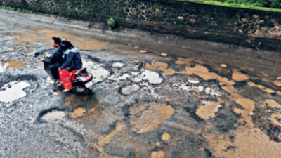 Pune: Pothole complaints up 3 times after heavy rain