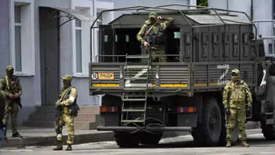 Pro-Moscow officials say Ukraine killed four in Kherson evacuations