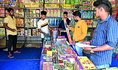 Docs, animal lovers worried over firecrackers