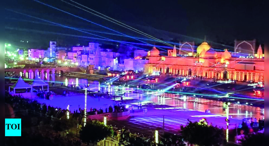 Ensure Smooth Arrangement For Vvips, Public Alike: Yogi | Lucknow News ...