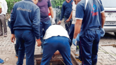 Pune: 3 workers die while cleaning sewage tank in Wagholi society