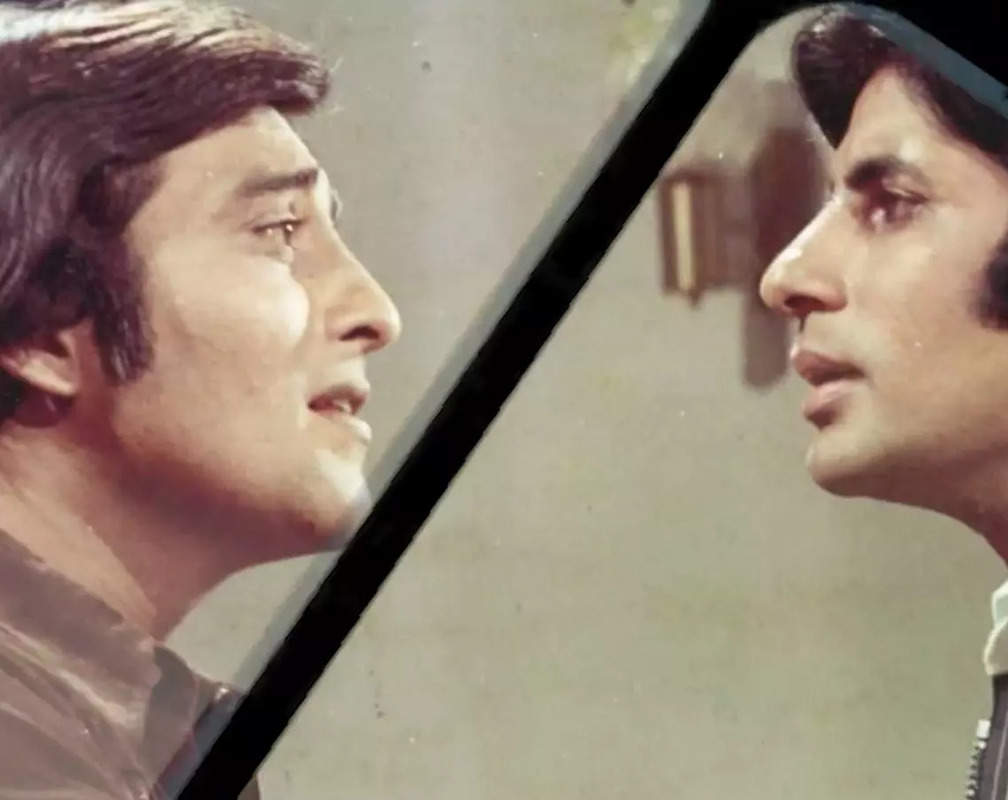 
Did you know Amitabh Bachchan once accidentally hit Vinod Khanna while filming for 'Muqaddar Ka Sikandar'?
