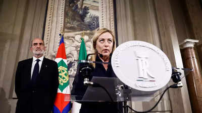 Meloni: Far-right Leader Giorgia Meloni Sworn In As Italian Premier ...