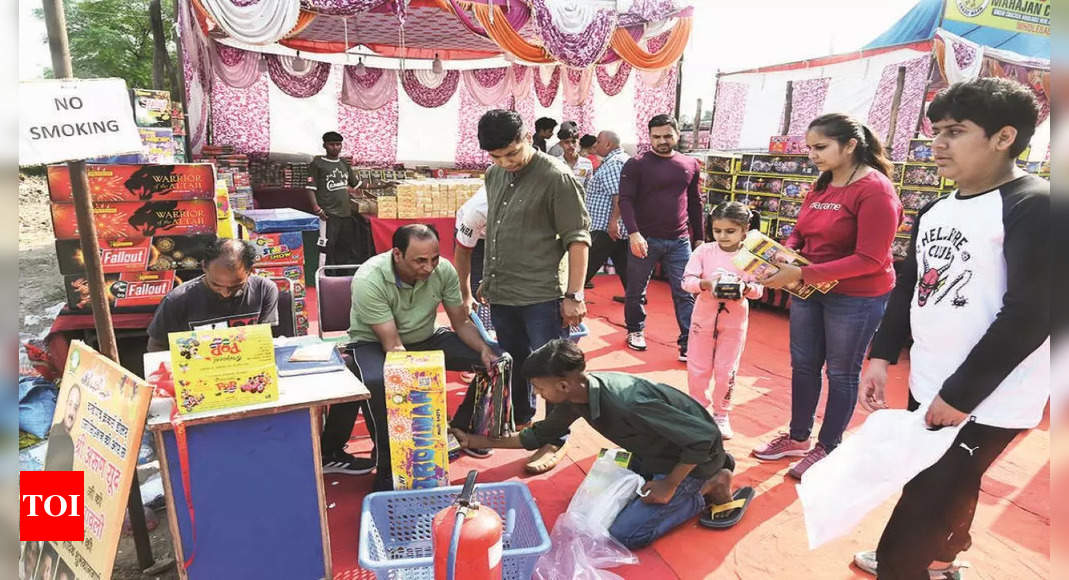 Cracker Stalls In Pkl From Today, 4 Places Earmarked | Chandigarh News ...