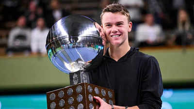 Danish teenager Rune beats Tsitsipas to win second ATP title