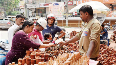 Karnataka: Pollution Control Board cautions against use of crackers on roads