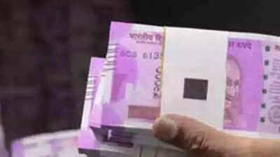 Maharashtra: Retired IAS officer Mahesh Zagde donates Rs 11 lakh from his pay to hospital