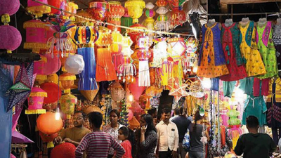 Market areas abuzz as Hubballi-Dharwad get decked up for Deepavali