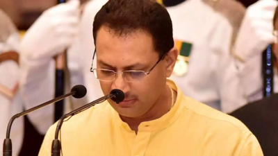 Karnataka: Invite mocking MP Anantkumar Hegde goes viral