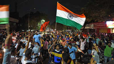 Traffic jam in Pune as cricket fans celebrate India's T20 World Cup win ...