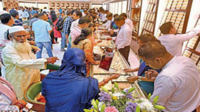 Bhubaneswar: Uptick in sales brings festive glitter back
