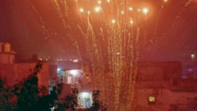 Kolkata pockets, fringe areas remain spots of bother