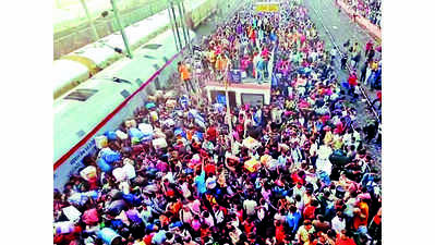 Festive season triggers huge rush at railway stations