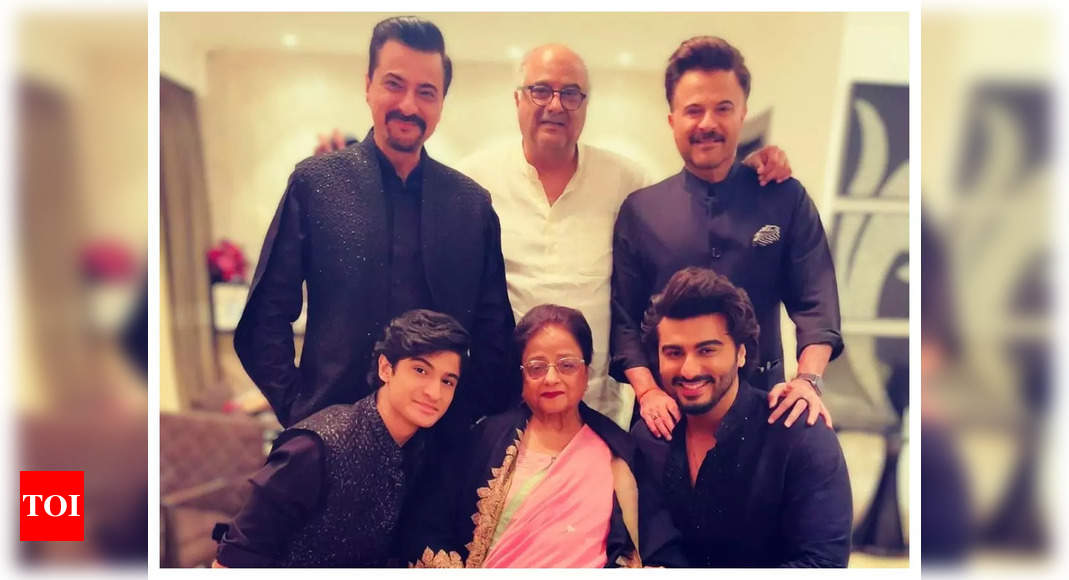 Arjun Kapoor Shares A Three-generation Photo With Anil Kapoor And ...