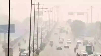 Delhi's air quality 'very poor' on morning after Diwali but relatively better than previous years