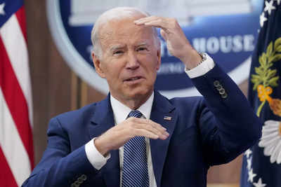 Biden to get updated Covid-19 booster shot, promote vaccine