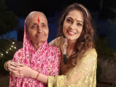 Pishachini actress Shweta Dadhich on her Diwali with family: We followed all the rituals along with Pooja, sweets, cards and wrapped it up with dance and music