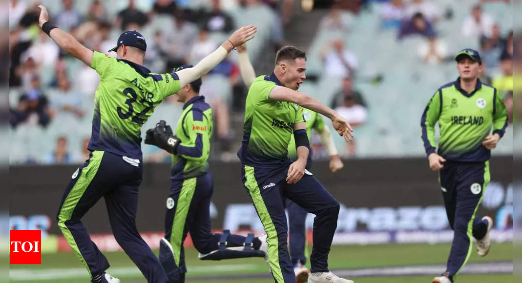 England vs Ireland LIVE Score, T20 World Cup 2022: England captain Jos Buttler wins toss, opts to field against Ireland  – The Times of India : Ireland (Playing XI): Paul Stirling, Andrew Balbirnie(c), Lorcan Tucker(w), Harry Tector, Curtis Campher, George Dockrell, Gareth Delany, Mark Adair, Fionn Hand, Barry McCarthy, Joshua Little
