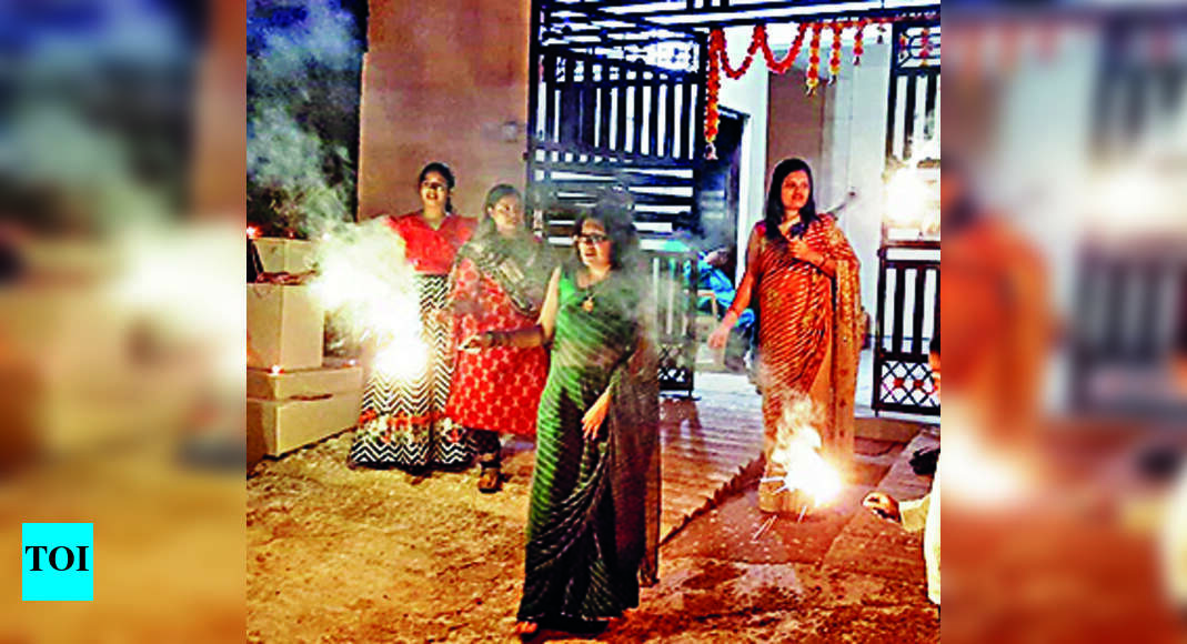 1 Dead, 4 Injured In Explosion At Angul Firecracker Shop | Bhubaneswar ...