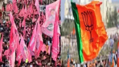 Telangana: TRS tugs on GST on handloom to cut BJP to size