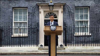 PIO ‘Rishi Rich’, first non-white UK PM, promises jobs and stability