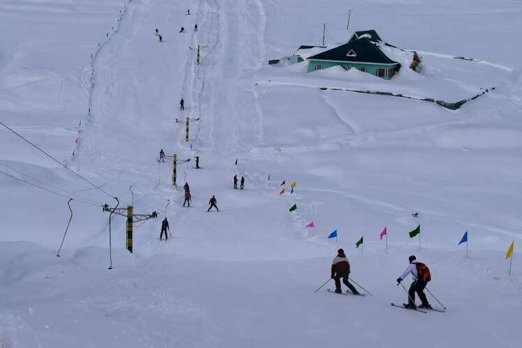 Ski slopes in Gulmarg