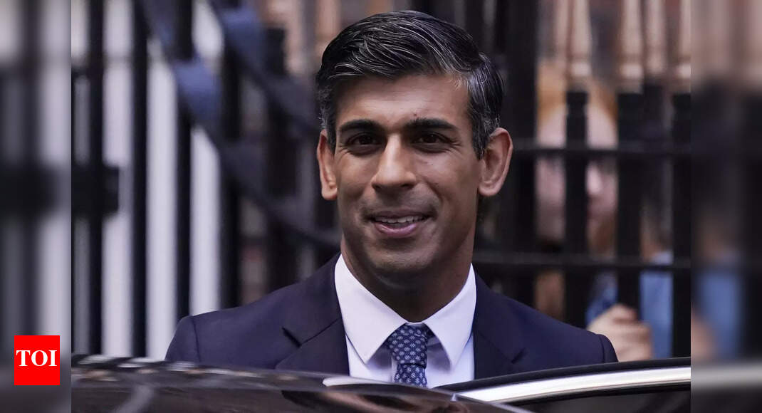 Sunak: Rishi Sunak names team of familiar faces to steer UK through ...