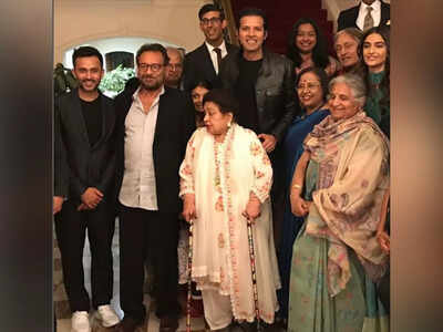 Sonam Kapoor’s throwback picture with newly elected UK PM Rishi Sunak goes viral!