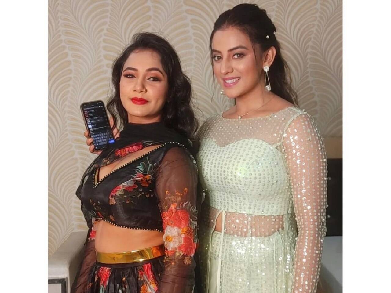 Trisha Kar Madhu pens a note for Akshara Singh | Bhojpuri Movie News -  Times of India