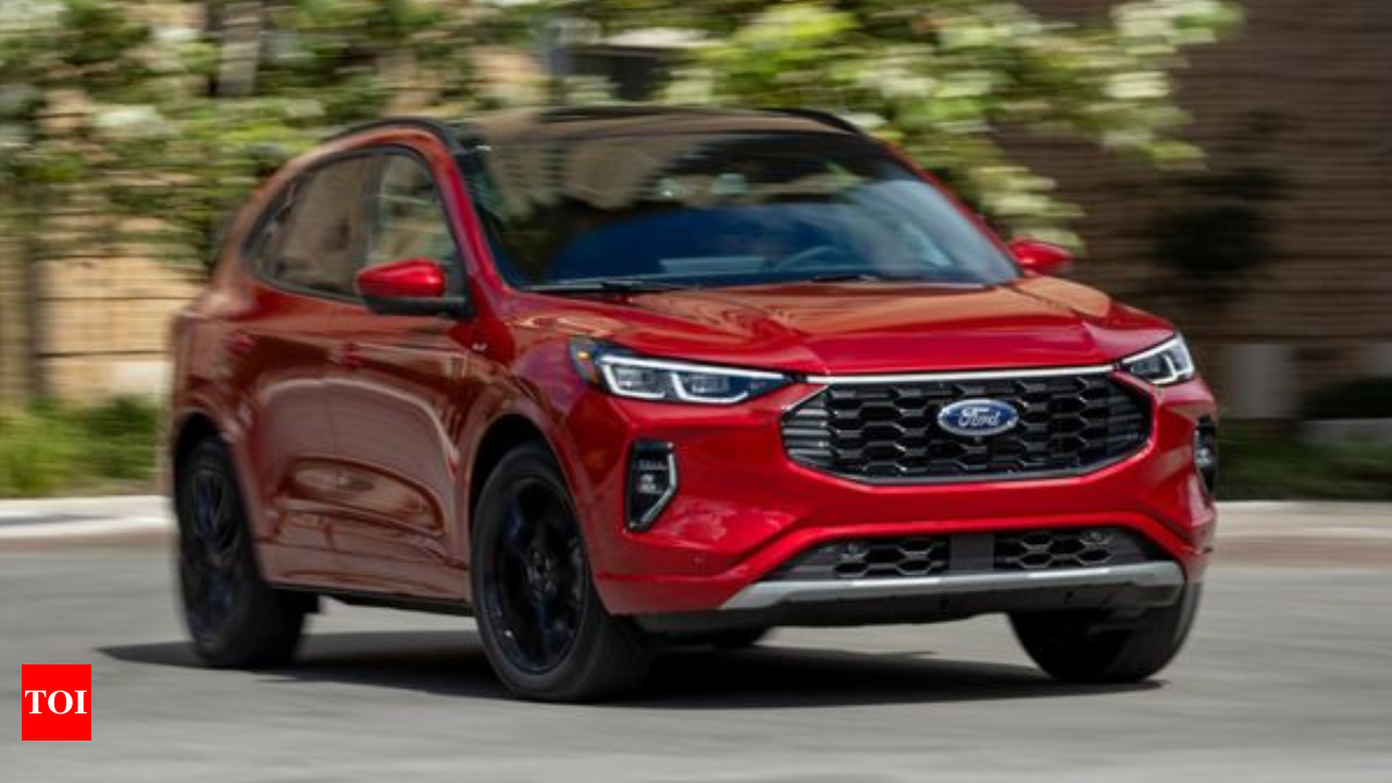 Ford Escape Updated for 2023; More Powertrain Options, ST-Line