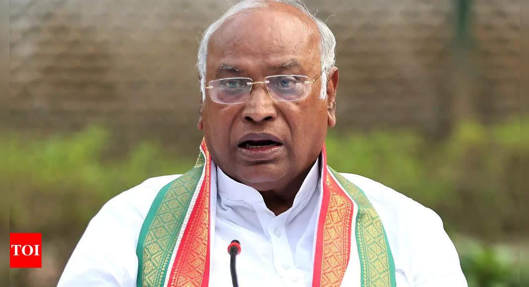Congress president Kharge constitutes 47-member steering committee; no place for Shashi Tharoor | India News – Times of India
