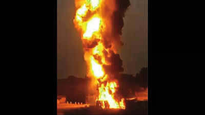 MP: Overturned tanker erupts in flames in Khargone; 1 dead, 23 hurt