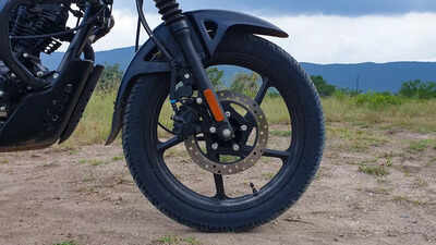 Bajaj CT 125X First Ride Review | Bajaj's capable new workhorse