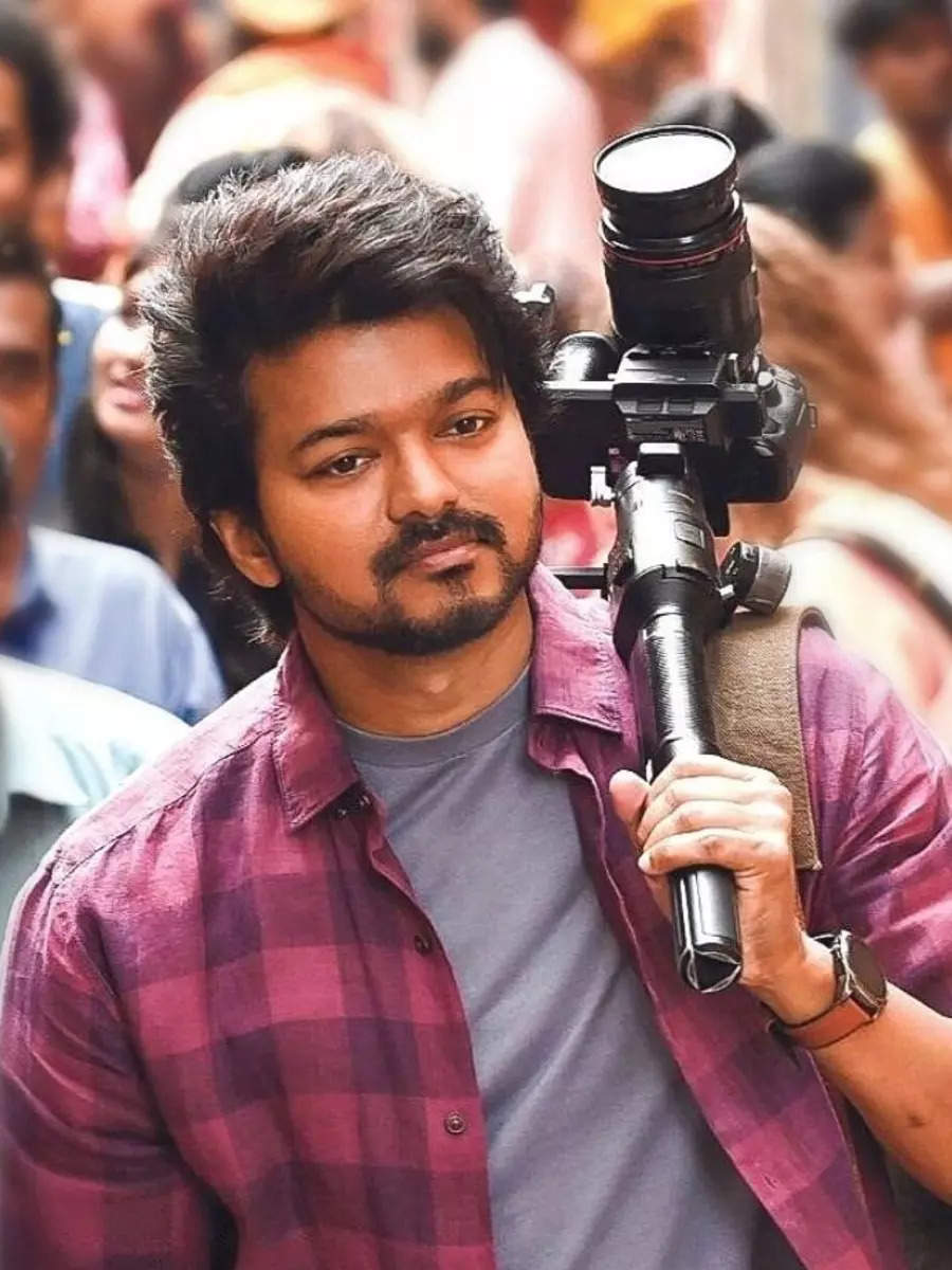 Thalapathy Vijay's new stills from 'Varisu' | Times of India