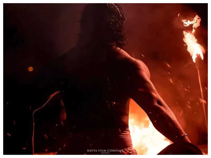 ‘Malikappuram’: Makers unveil a new poster from the Unni Mukundan