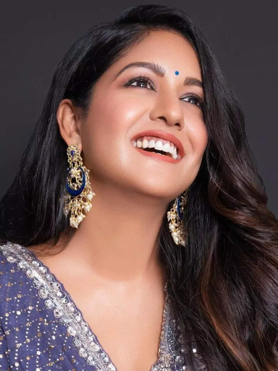 'Drishyam 2' girl Ishita Dutta's envious saree collection | Times of India