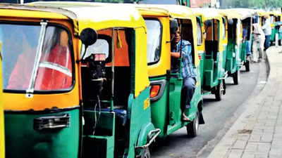 Autos, kaali-peeli taxis may soon cost you up to 37% more per km in Delhi