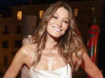 Carla Bruni, who was once floored by the Taj Mahal's outstanding beauty a decade ago, still owns her glamorous profession