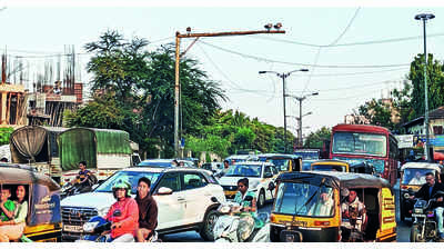Commuters irked by daily traffic jams near rly station