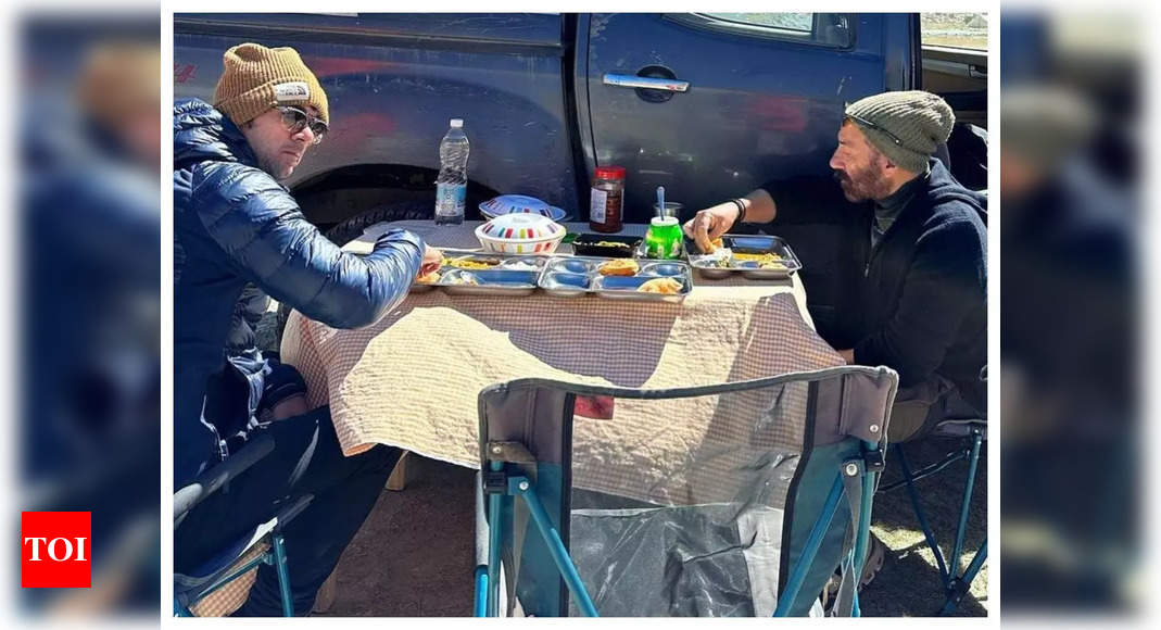 Karan Deol has breakfast with father Sunny Deol on snow-clad mountains – See photos – Times of India