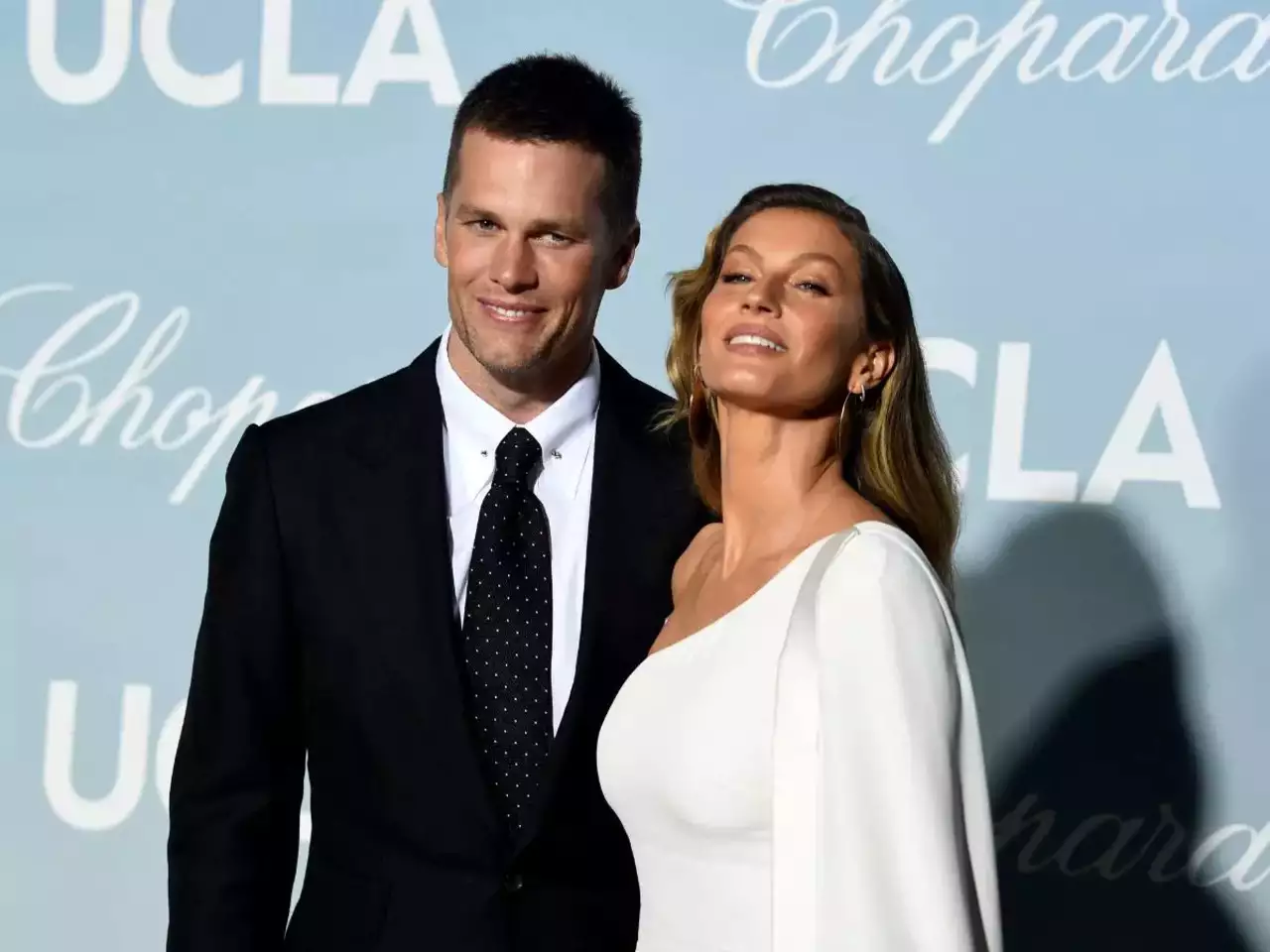 Tom Brady and Gisele Bündchen's Kids Join Him at His First Home Game of the  NFL Season