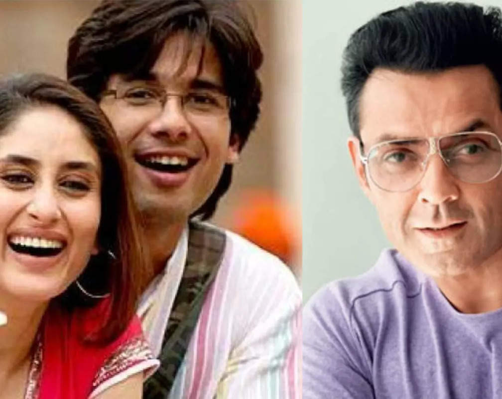 
Did you know Kareena Kapoor got Imtiaz Ali replace Bobby Deol with Shahid Kapoor in 'Jab We Met'?
