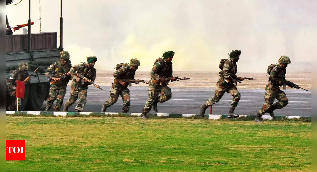 With  million people, Indian defence ministry is world's biggest  employer: Report | India News - Times of India