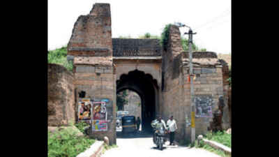 Heritage department eyes CSR spend to save monuments in Karnataka