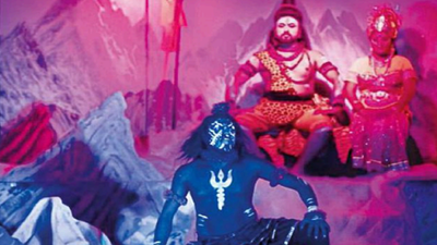 Karnataka: Drama on demi-god is runaway success too