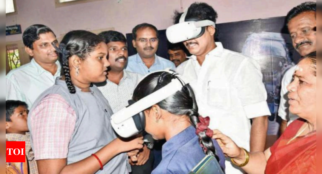 trichy-first-virtual-reality-library-in-tamil-nadu-inaugurated-at